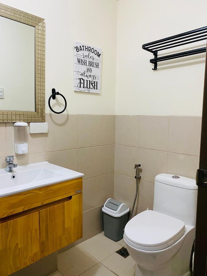 Near Johnhay Minesview Fast Wi-Fi Netflix Balcony Appartement Baguio City Buitenkant foto