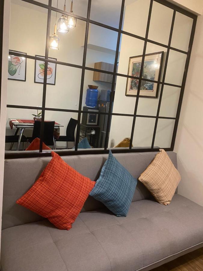 Near Johnhay Minesview Fast Wi-Fi Netflix Balcony Appartement Baguio City Buitenkant foto