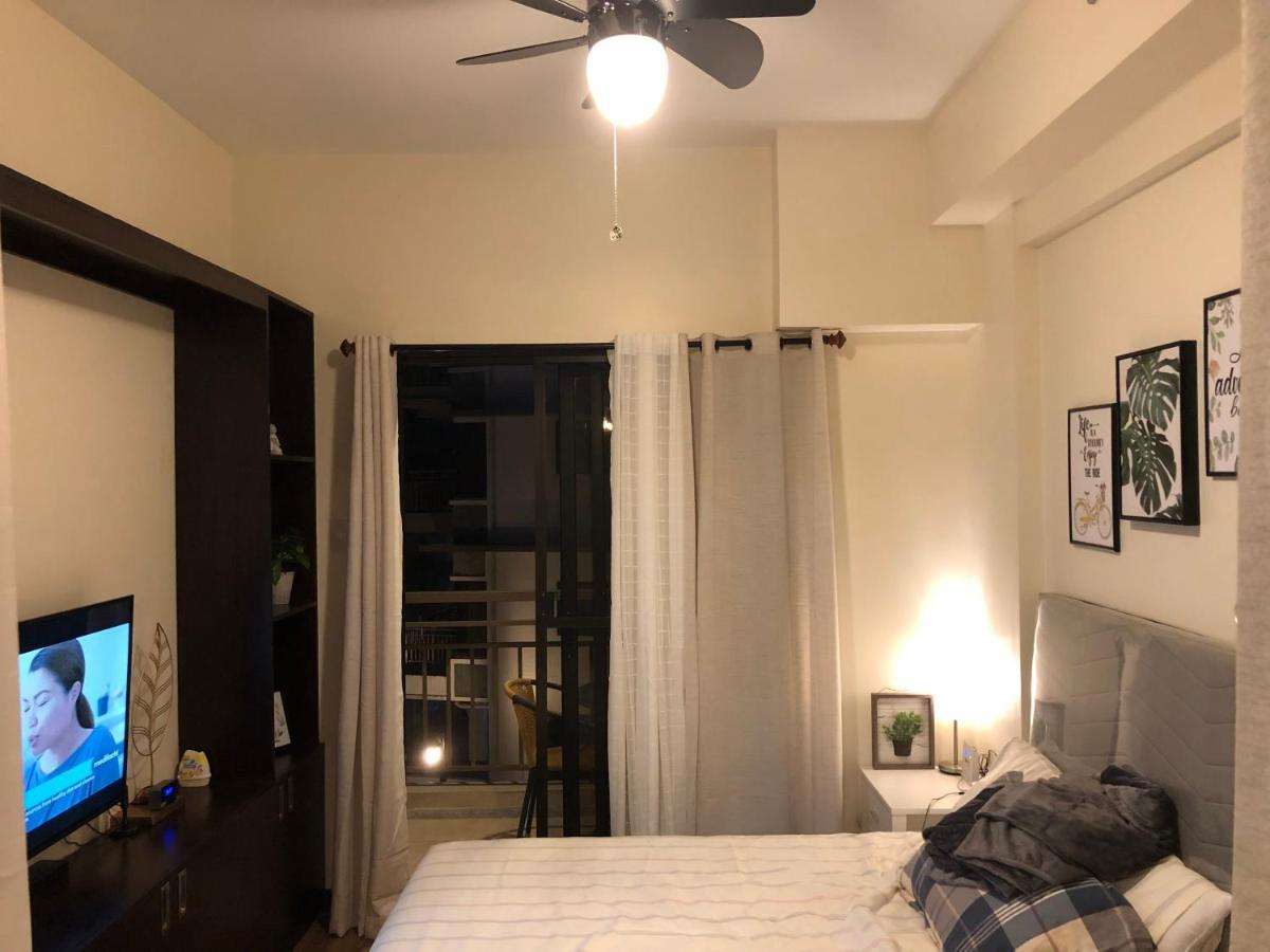 Near Johnhay Minesview Fast Wi-Fi Netflix Balcony Appartement Baguio City Buitenkant foto