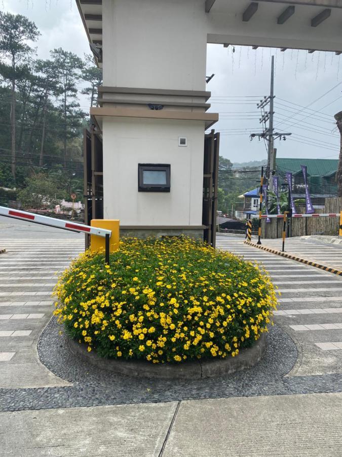 Near Johnhay Minesview Fast Wi-Fi Netflix Balcony Appartement Baguio City Buitenkant foto